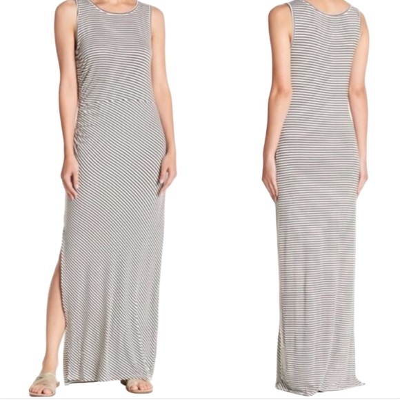 bobeau Dresses & Skirts - Bobeau Sleeveless Black/White Striped Super Soft Maxi Dress Petite Medium
